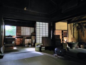 琴似神社境内にある屯田兵村兵屋跡