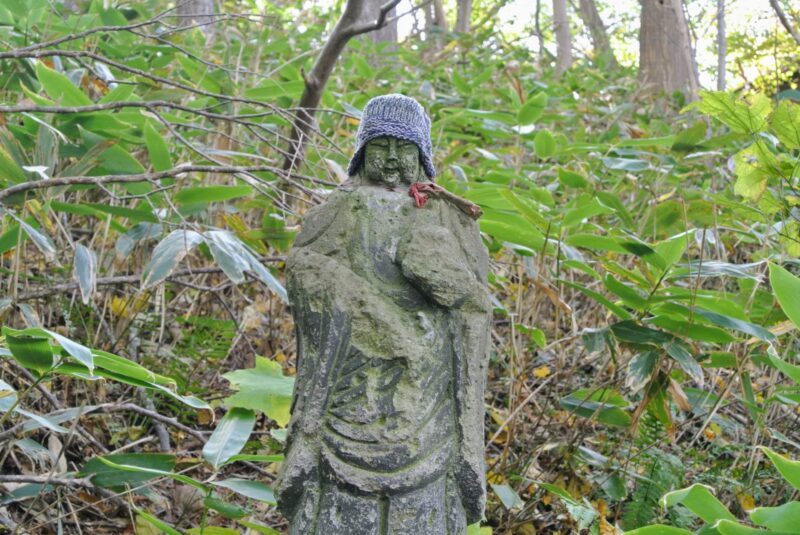 円山八十八ヶ所の帽子を被った観音像2