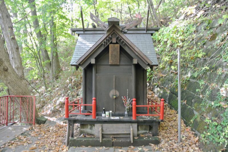 上山鼻神社