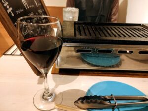 名前はまだ無い札幌総本店の赤ワイン