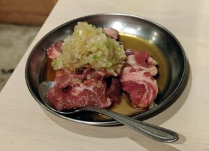 名前はまだ無い札幌総本店の塩ネギサガリ肉