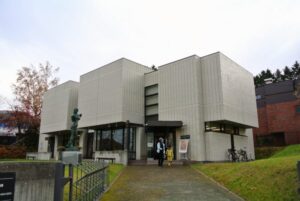 本郷新記念札幌彫刻美術館の本館全景