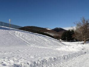 真駒内公園屋外競技場の斜面