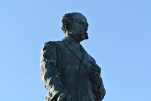 大通公園のホーレス・ケプロン像