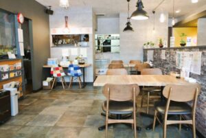 ビヨンドエイジの店内