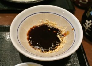 とんかつ玉藤麻生店の白ごまととんかつソース
