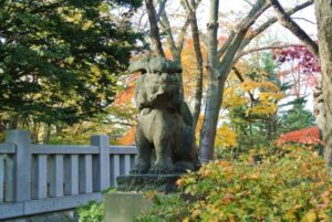 彌彦神社の狛犬