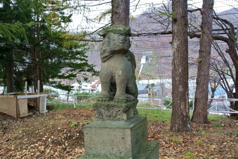 花岡神社の狛犬