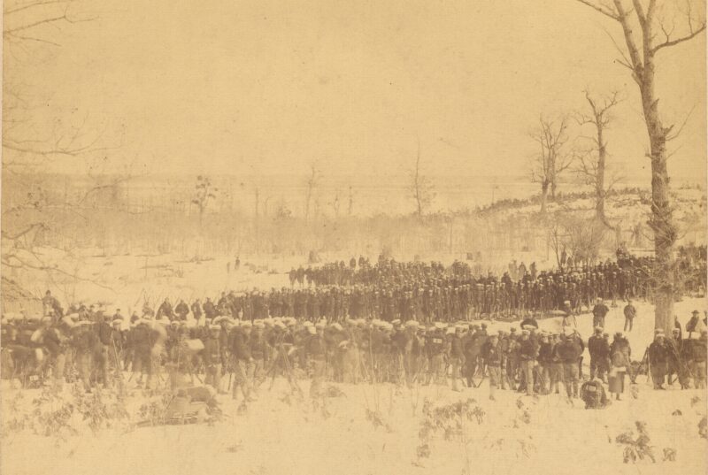 明治24年、雪中演習のため集合した札幌周辺の屯田兵