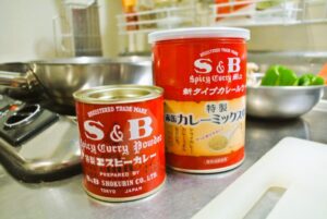 S&B赤缶カレー