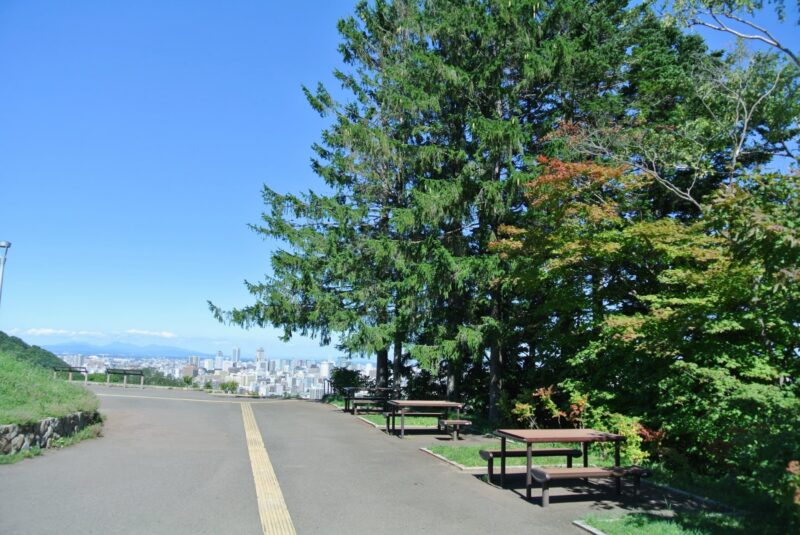 旭山記念公園の展望台付近