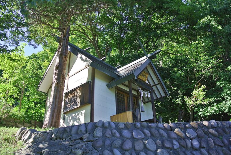 界川神社の社殿