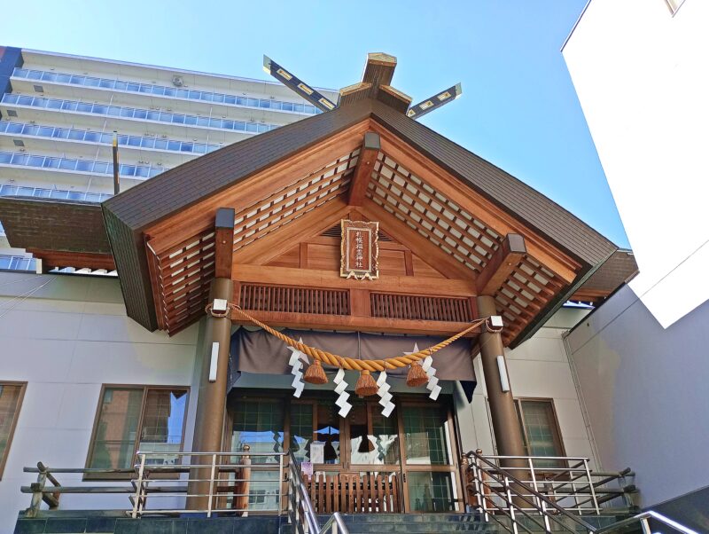 札幌祖霊神社の社殿