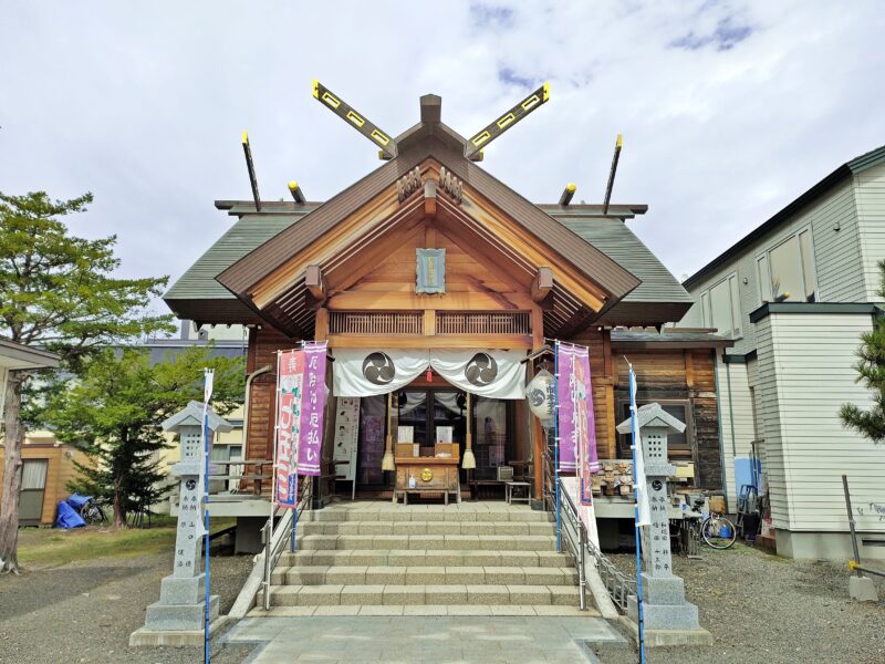 札幌村神社の社殿