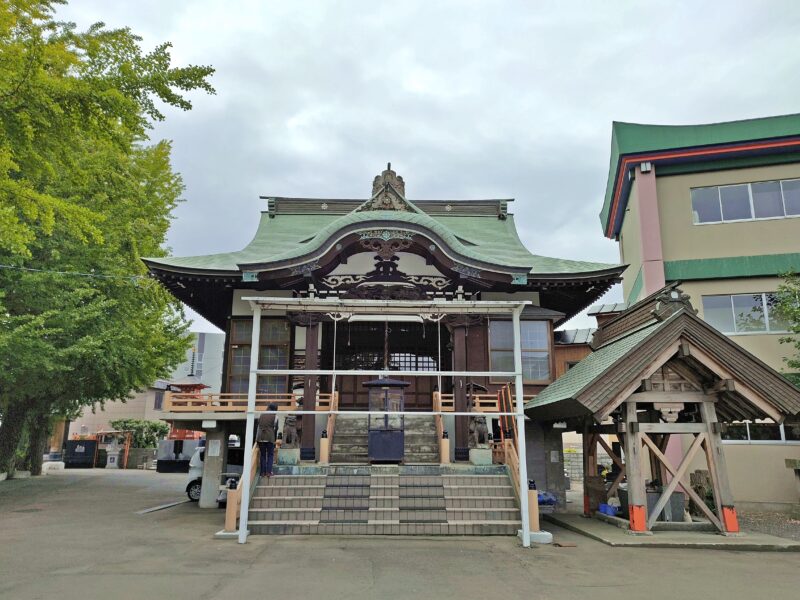 妙見山本龍寺の妙見堂