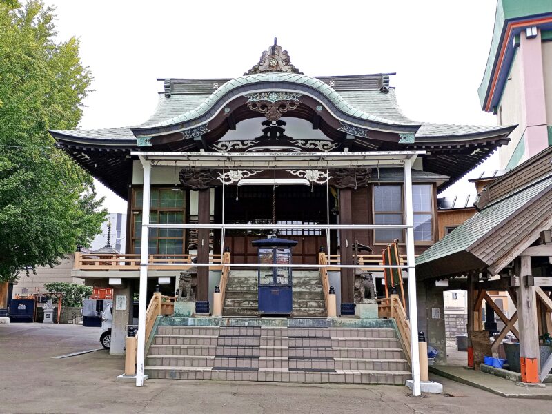 妙見山本龍寺の妙見堂