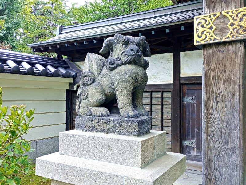 金龍山大覚寺の狛犬