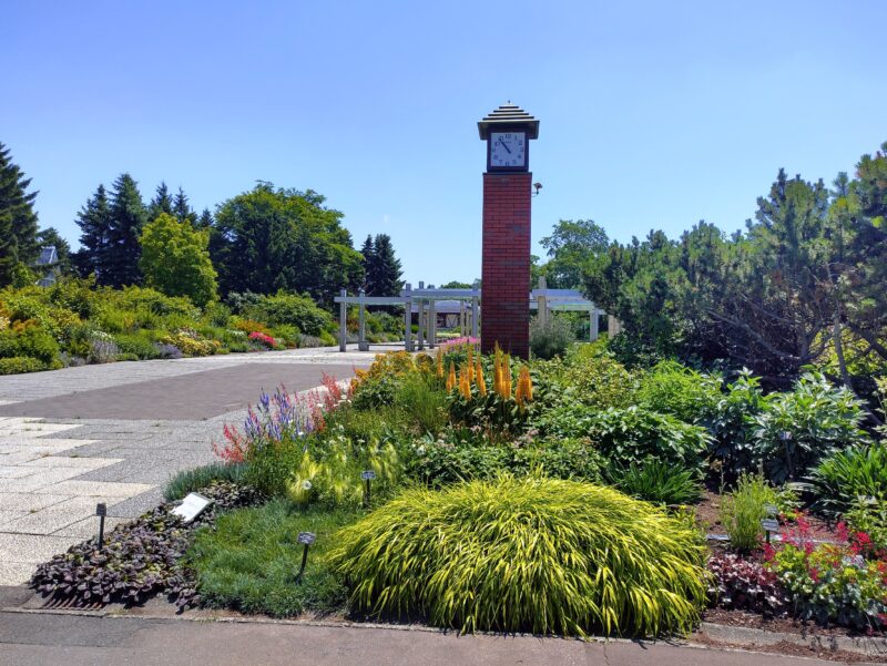 百合が原公園のエントランス