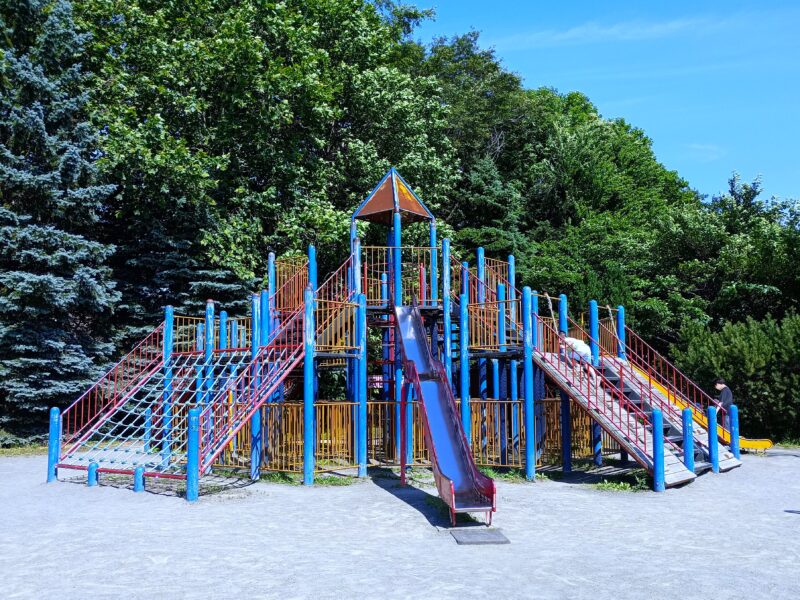 百合が原公園の遊具広場その2