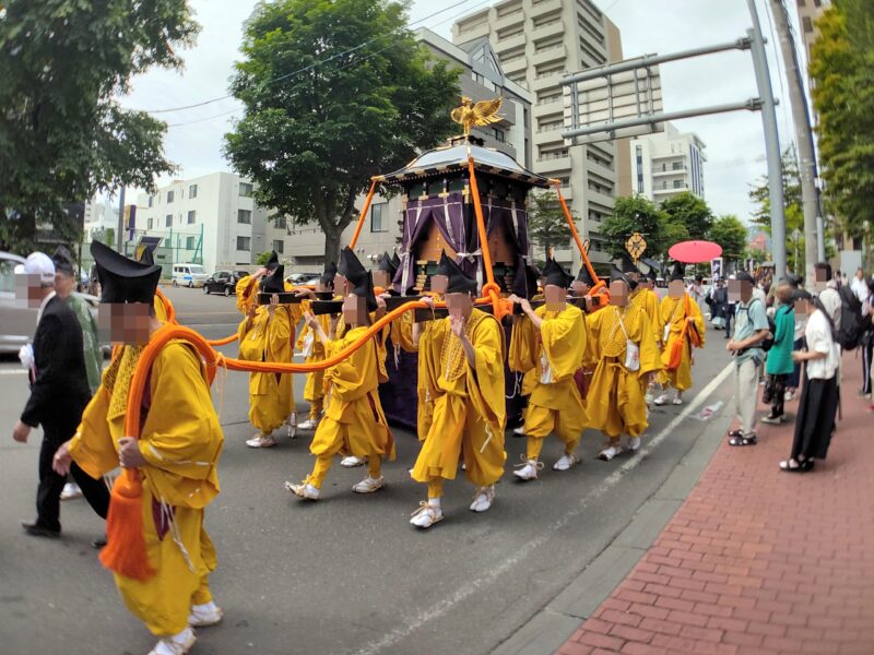 北海道神宮例祭（札幌まつり）の神輿渡御