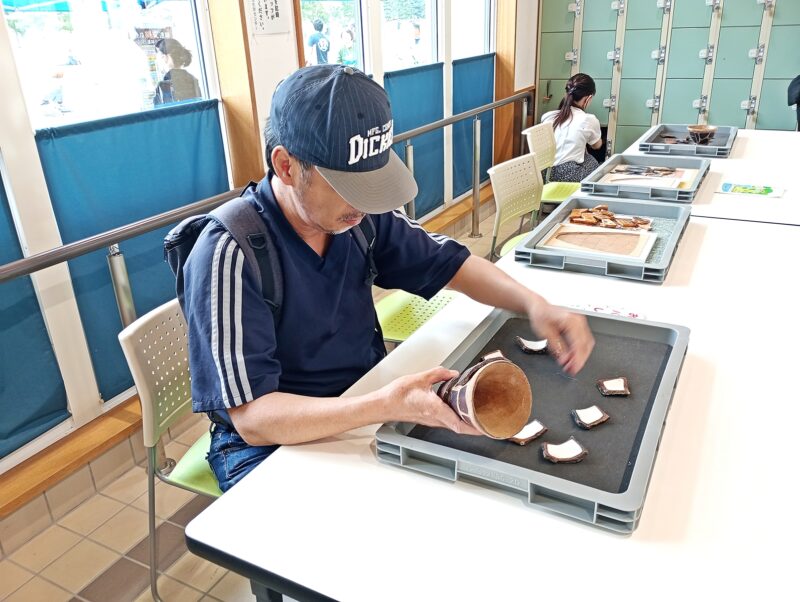 高速で土器パズルを完成させる様子