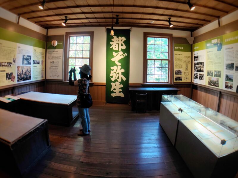 厚別区の北海道野外博物館にある旧恵迪寮の展示