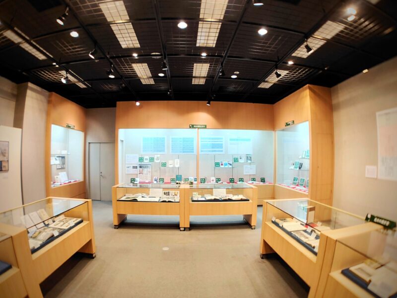 令和7年札幌市中央図書館特別展の様子