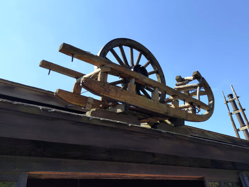 旧藤原車橇製作所のユニークな看板