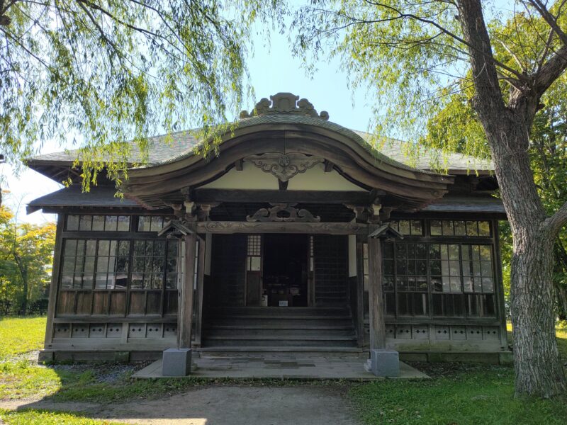 旧龍雲寺の正面