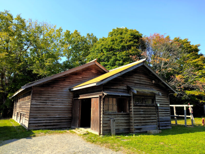 旧ソーケシュオマベツ駅逓所の外観