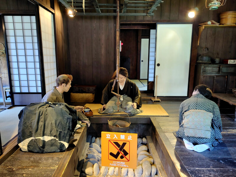 旧ソーケシュオマベツ駅逓所の待合室