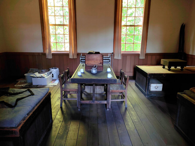 旧札幌農学校寄宿舎の居室の様子