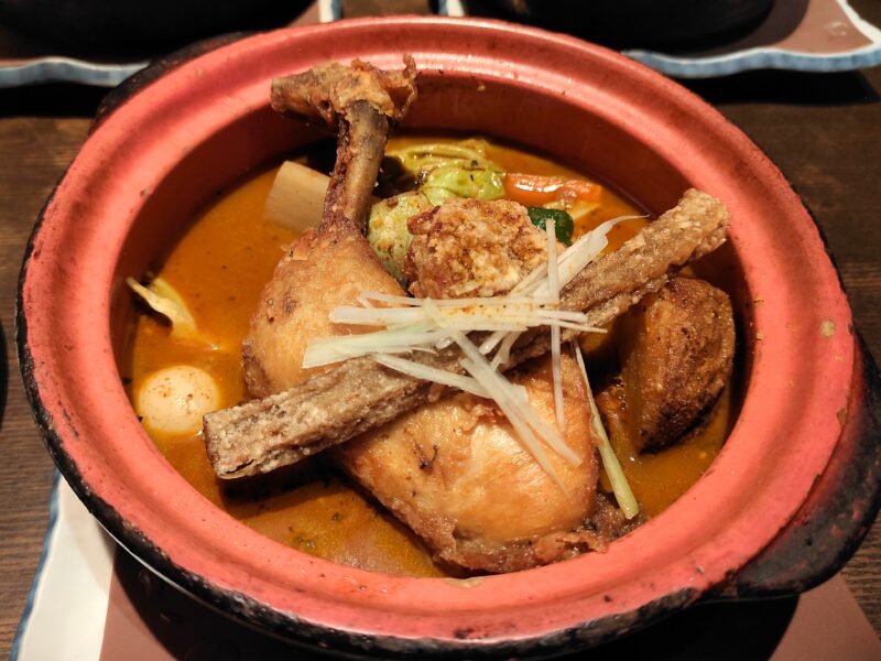しゃば蔵のチキンレッグのスープカレー