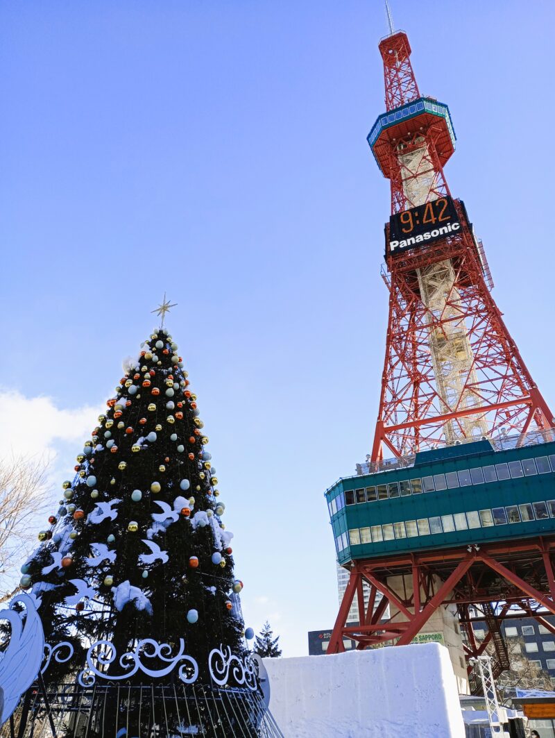 さっぽろテレビ塔とウェルカムタワー
