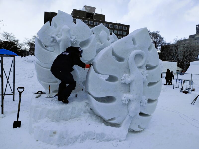 さっぽろ雪まつり2026年11丁目会場の国際雪像その４（昼）