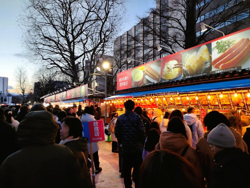 さっぽろ雪まつり2026年4丁目会場の屋台群