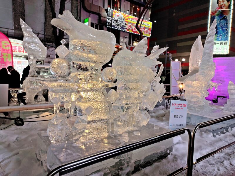 2026年さっぽろ雪まつりのすすきの会場の氷像