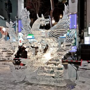 2026年さっぽろ雪まつりの氷彫刻コンクールの準優秀賞作品「Thunderbird~雷鳥~」