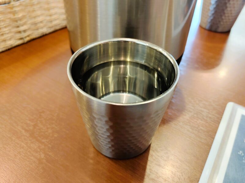 アメイロカリィのステンレス製カップ