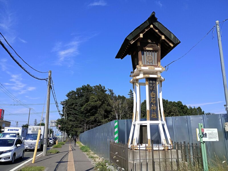 白石神社の大灯籠
