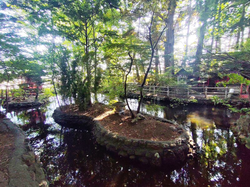 白石神社の神寄谷