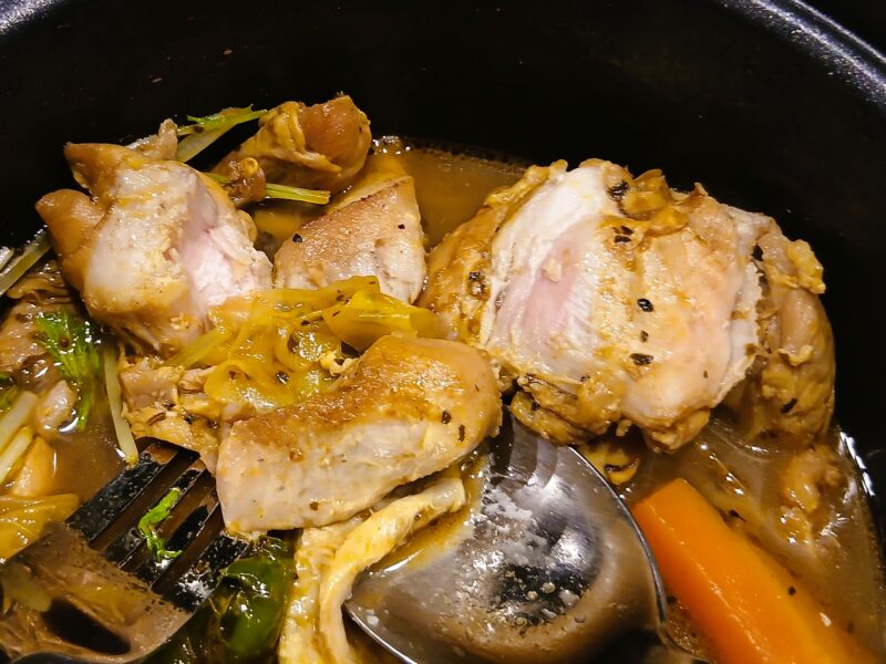 Casual Dining BAR KiTi キチのチキンスープカレー